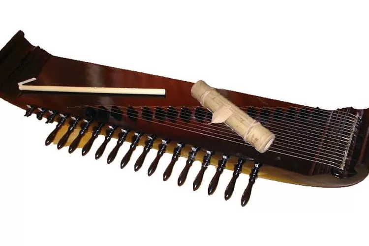 Alat Musik Kecapi Ini Tentu Sebuah Warisan Budaya