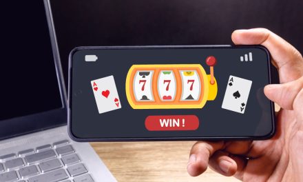 Kegiatan Perjudian Melalui Online Menggunakan Smartphone Saja