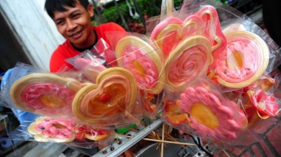 Jajanan Manis Tradisional Gulali Di Sukai Kalangan Muda