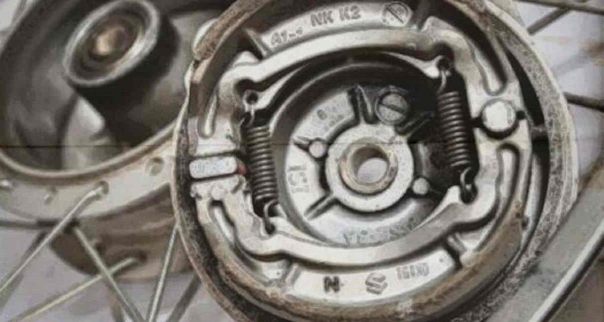 Bagian Rem Tromol Pengereman Pada Kendala Motor