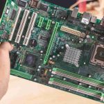 Komponen Perangkat Komputer Yaitu Papan Motherboard
