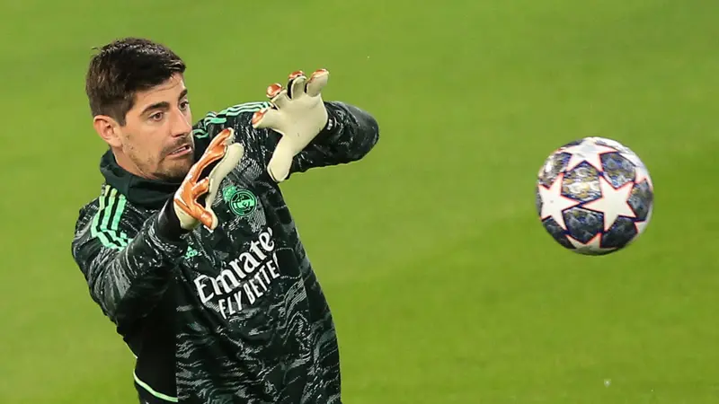 Anggota Sepakbola Memiliki Seorang Kiper Penjaga Gawang
