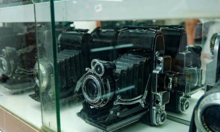 Peralatan Canggih Kamera Dalam Pengambilan Foto Dan Video