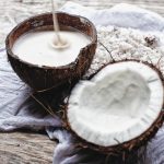 Cairan Alami Santan Dari Buah Kelapa Yang Di Parut