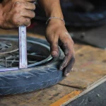 Komponen Bergerak Ban Sebuah Bagian Utamanya