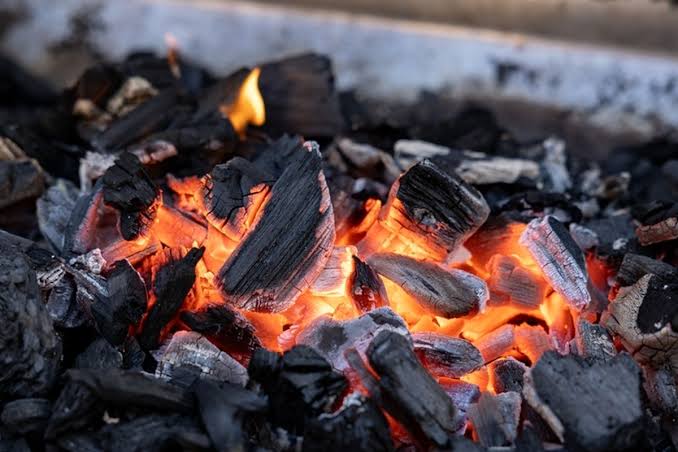 Bahan Pembakaran Arang Sebagai Cara Memasak