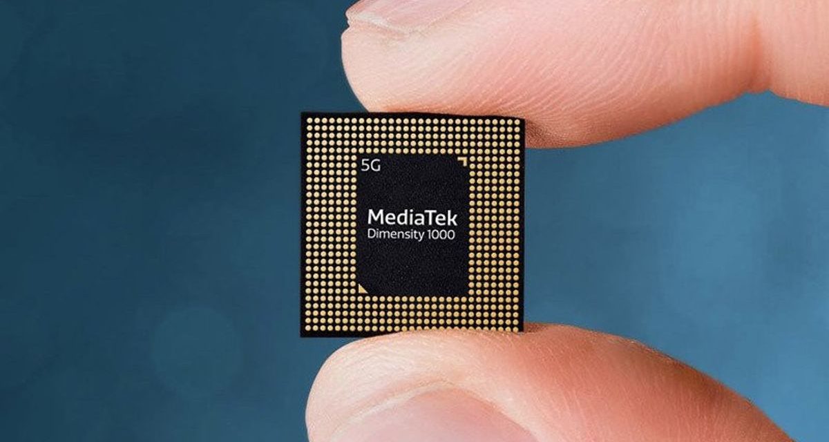Komponen Mini Chip Pada Sebuah Benda Elektronik