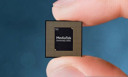 Komponen Mini Chip Pada Sebuah Benda Elektronik