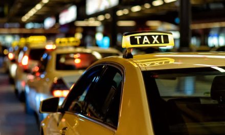 Kendaraan Umum Taksi Sebagai Transportasi Yang Mewah