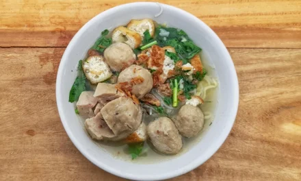 Kuliner Populer Bakso Yang Sangat Terkenal Dari Indonesia
