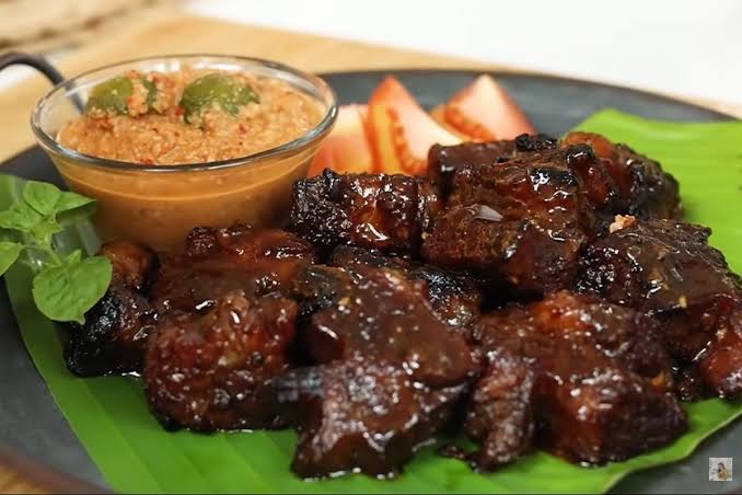 Hidangan Potongan Hewan Bagian Iga Sapi