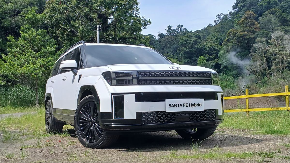 Sebuah Kendaraan Hybrid Dengan Beberapa Keunggulan